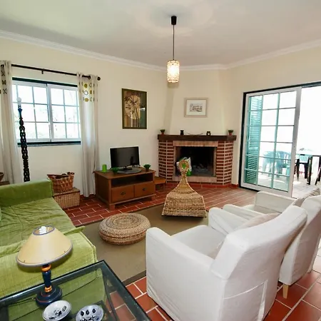Ferienhaus Casa Do Remo - Charming House For 4 Guests Only 350 Metres From Obidos Lagoon