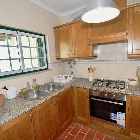 Ferienhaus Casa Do Remo - Charming House For 4 Guests Only 350 Metres From Obidos Lagoon