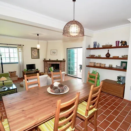 Ferienhaus Casa Do Remo - Charming House For 4 Guests Only 350 Metres From Obidos Lagoon *